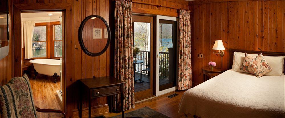 Lodge On Лейк Люр Екстериор снимка