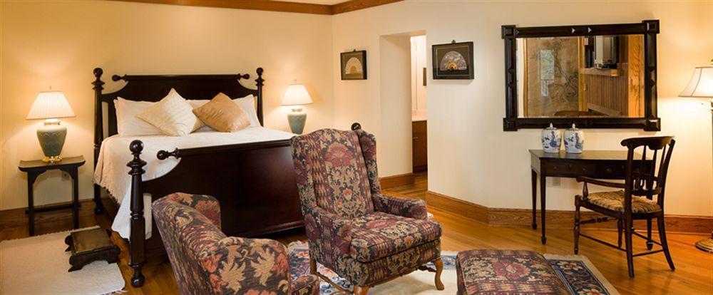 Lodge On Лейк Люр Екстериор снимка