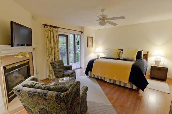 Lodge On Лейк Люр Екстериор снимка