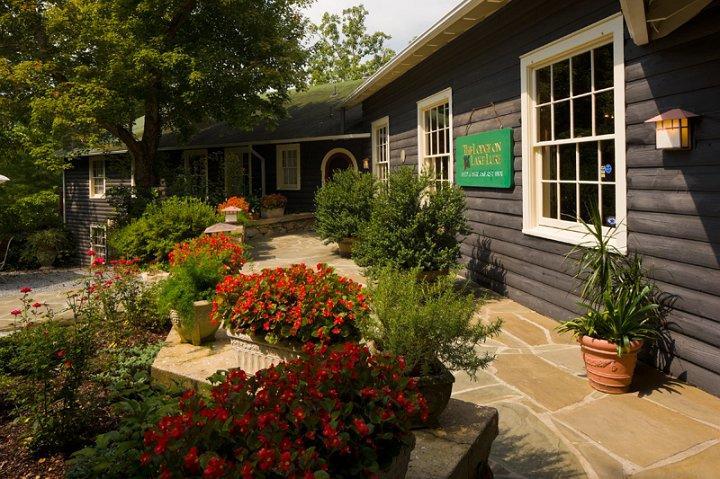 Lodge On Лейк Люр Екстериор снимка